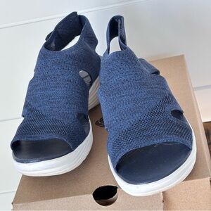 Clarks Cloudsteppers Women's Marin Sail Navy Sandals Size 9